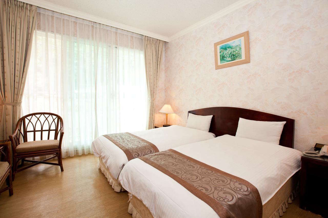 Lakeside Resort Nantou Exterior foto