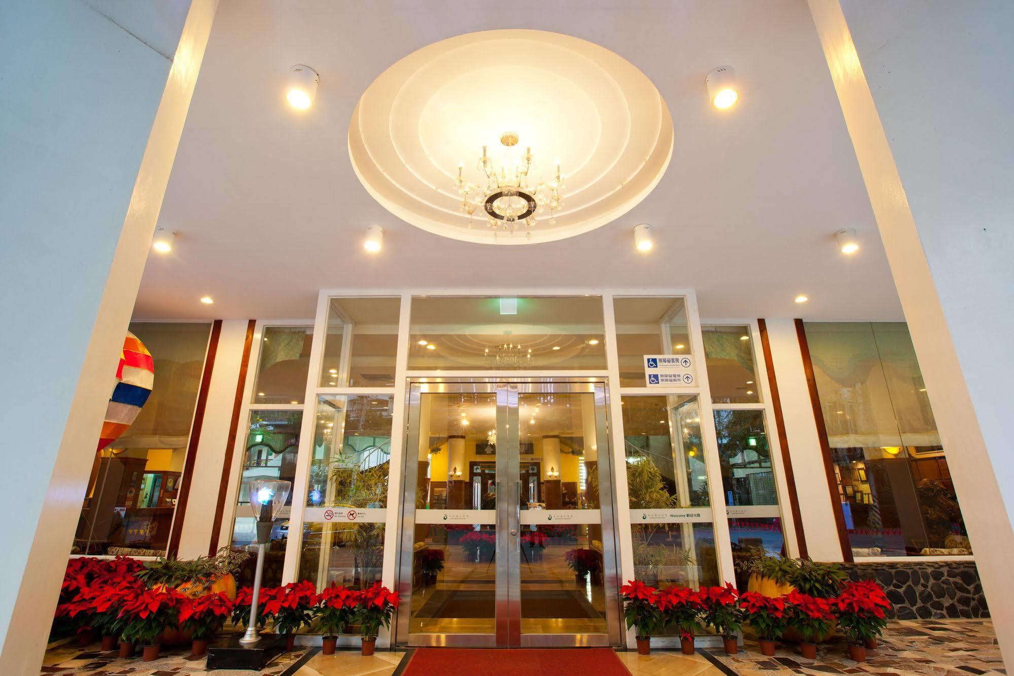 Lakeside Resort Nantou Exterior foto